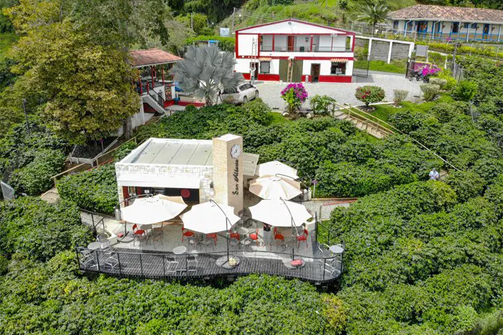 vista de terraza café San Alberto