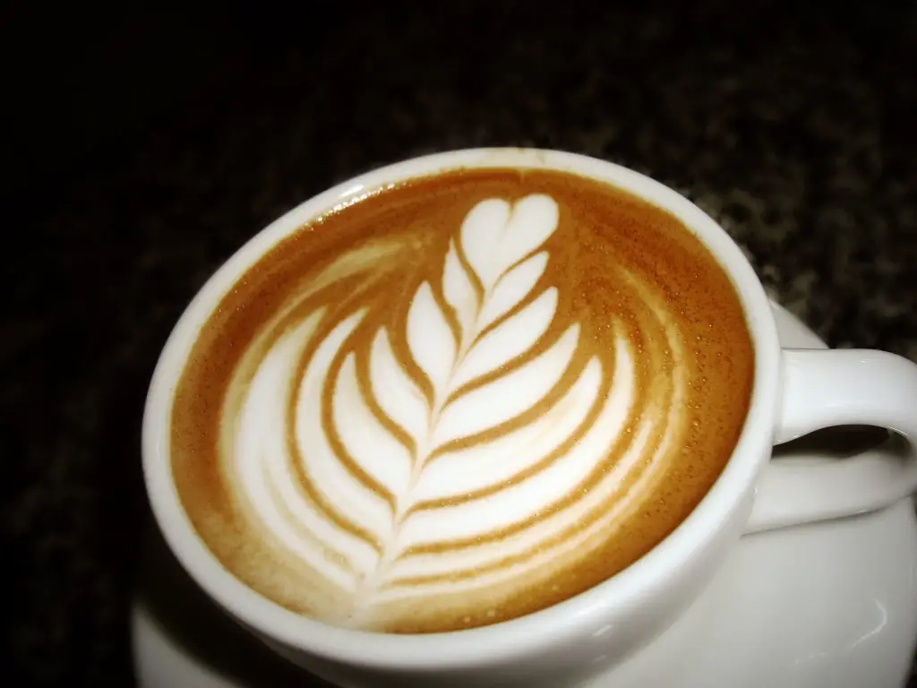 Forma de espiga con arte latte